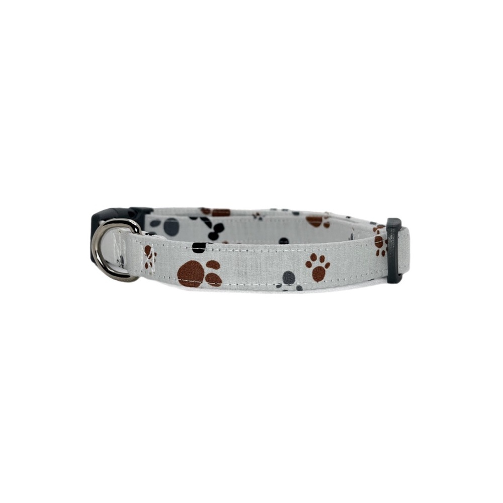 0.75” Dog Collar - White with Paw Prints/Bones, Paw Print Dog Collar, Paw Prints